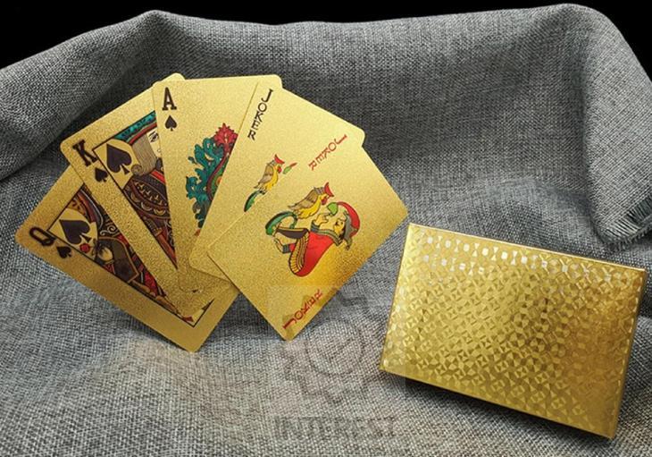 Hrací karty - plastové - barva zlatá