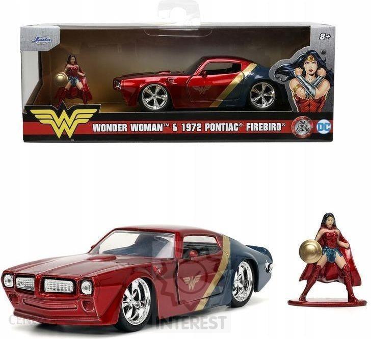 Wonder Woman + Pontiac Firebird 1:32. Jata Toys..
