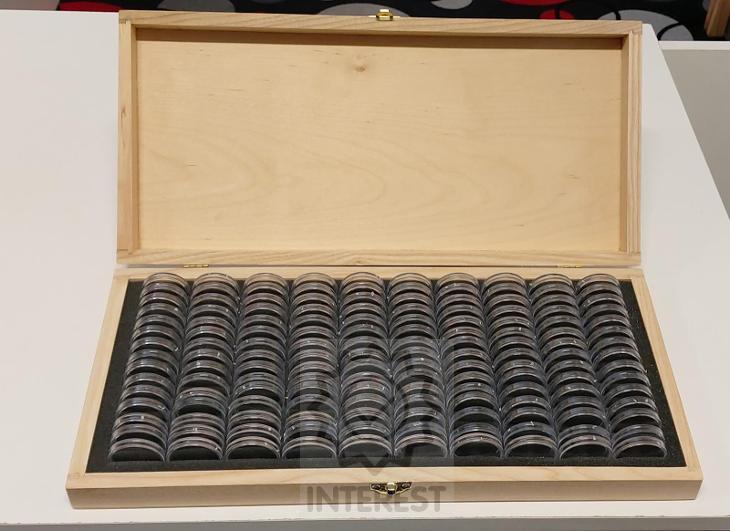 Dřevěná krabička na 150 Ks kapslí (mincí) do vnějšího průměru 37mm