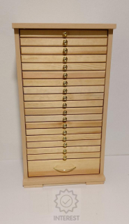 Dřevěná skříňka (BOX) se šuplíky na 28 semišových plat